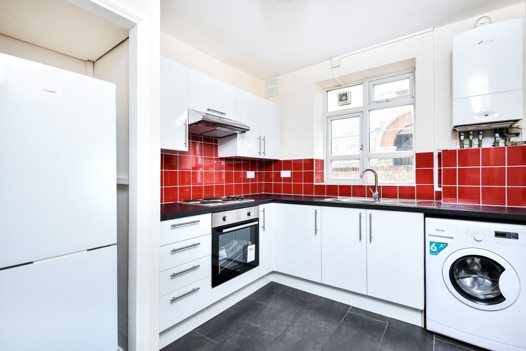 Property photo 3 of 7 300055 (1)