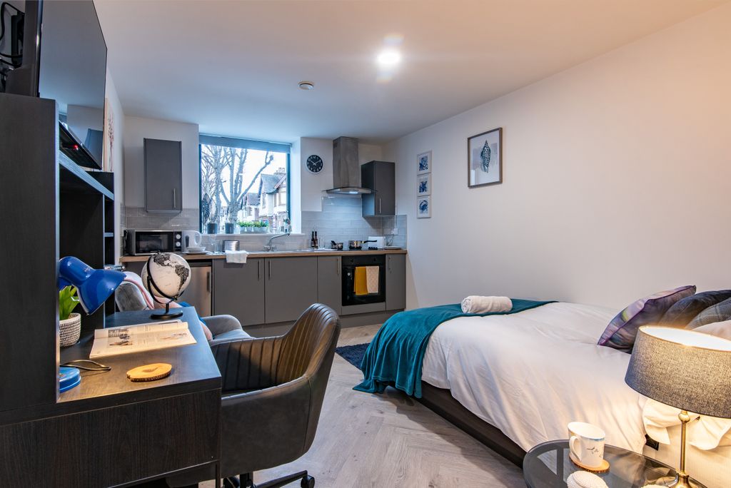 Property photo 1 of 29 Broadgate-6