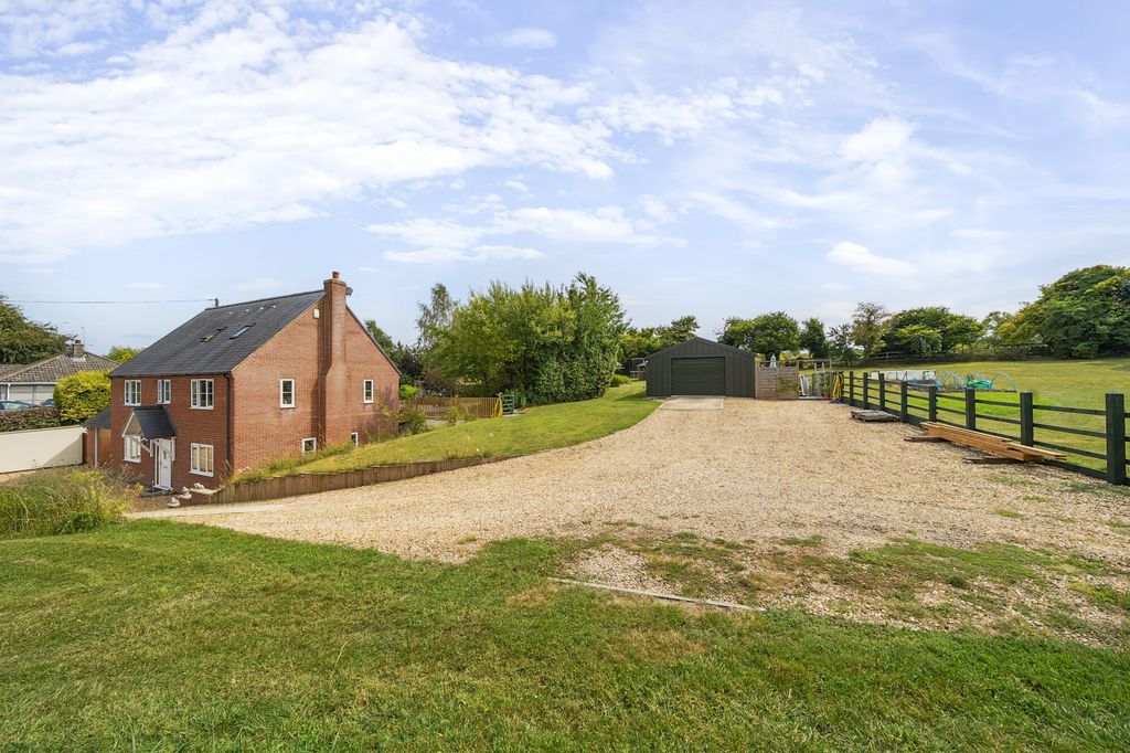 Property photo 1 of 26