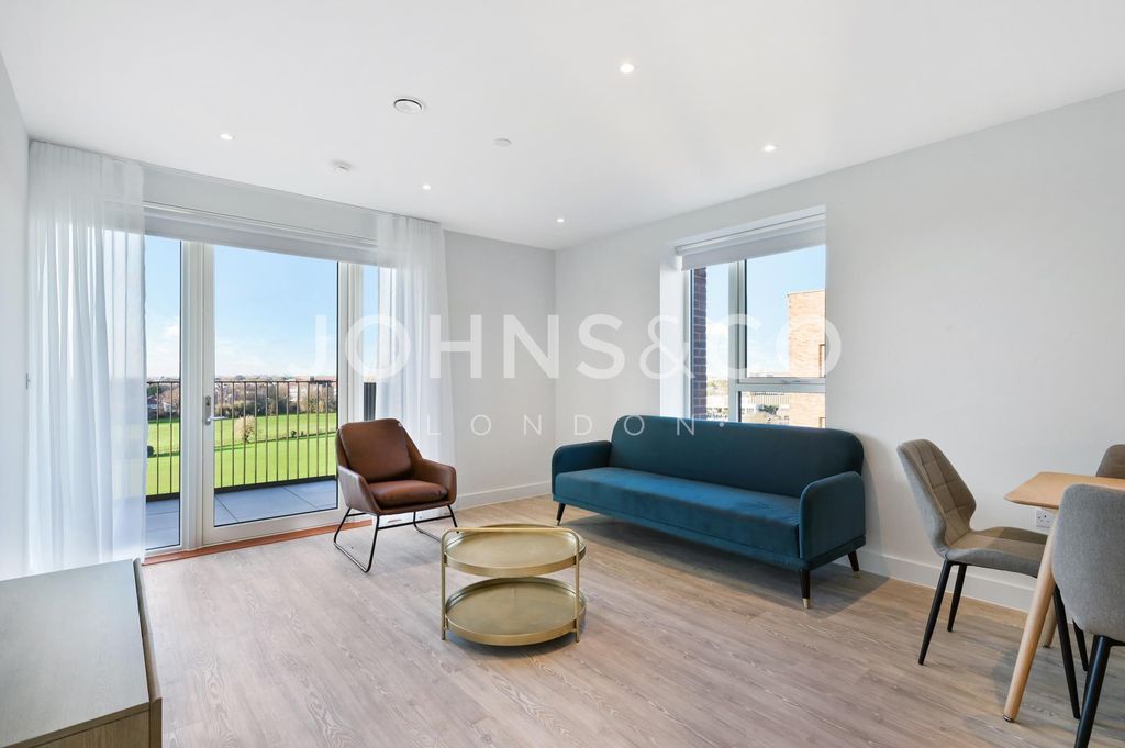 Property photo 1 of 9