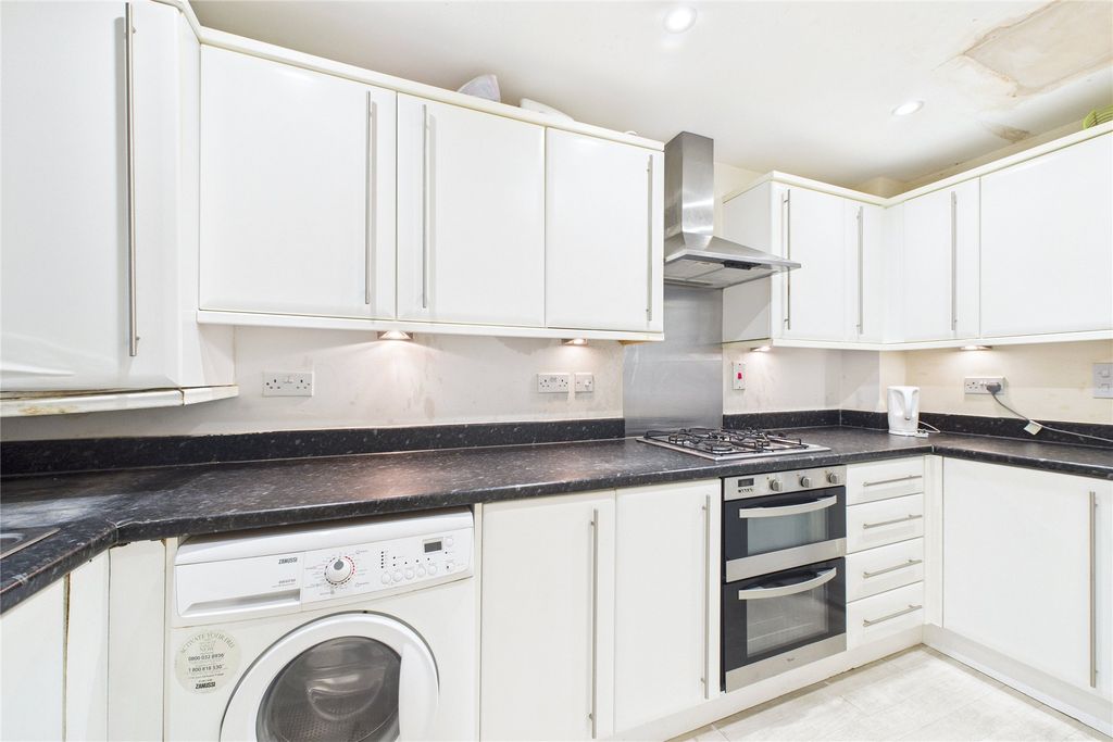 Property photo 2 of 10 Picture No. 14