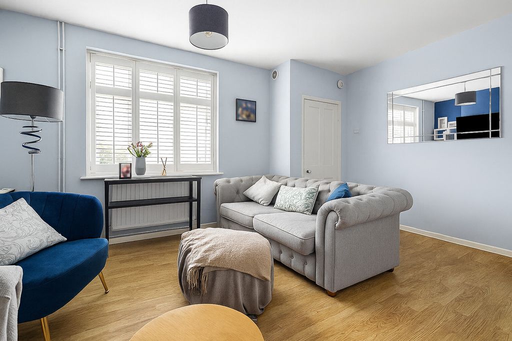 Property photo 3 of 15