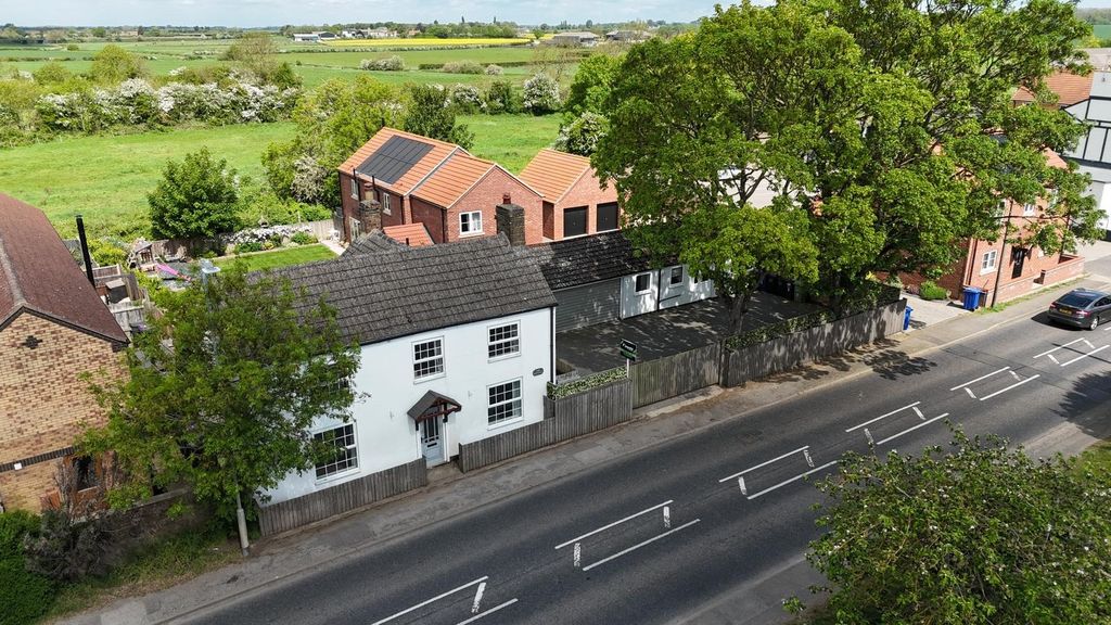 Property photo 1 of 27 5111500