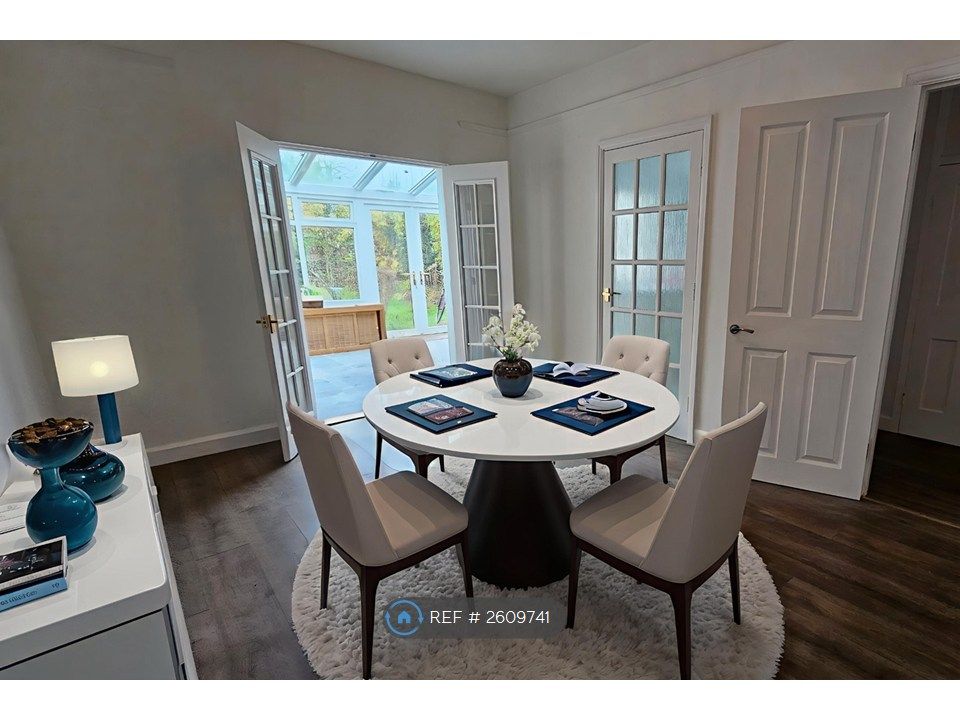 Property photo 2 of 11 Dining Room