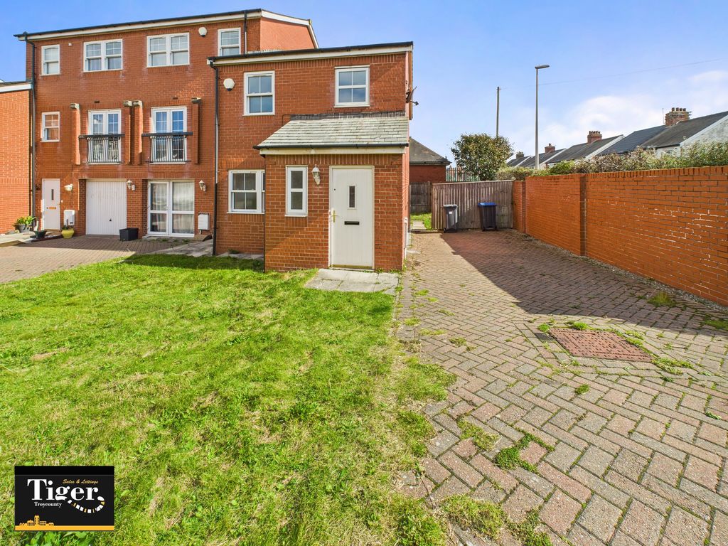 Property photo 1 of 14 Cam02176G0-Pr0701-Still008