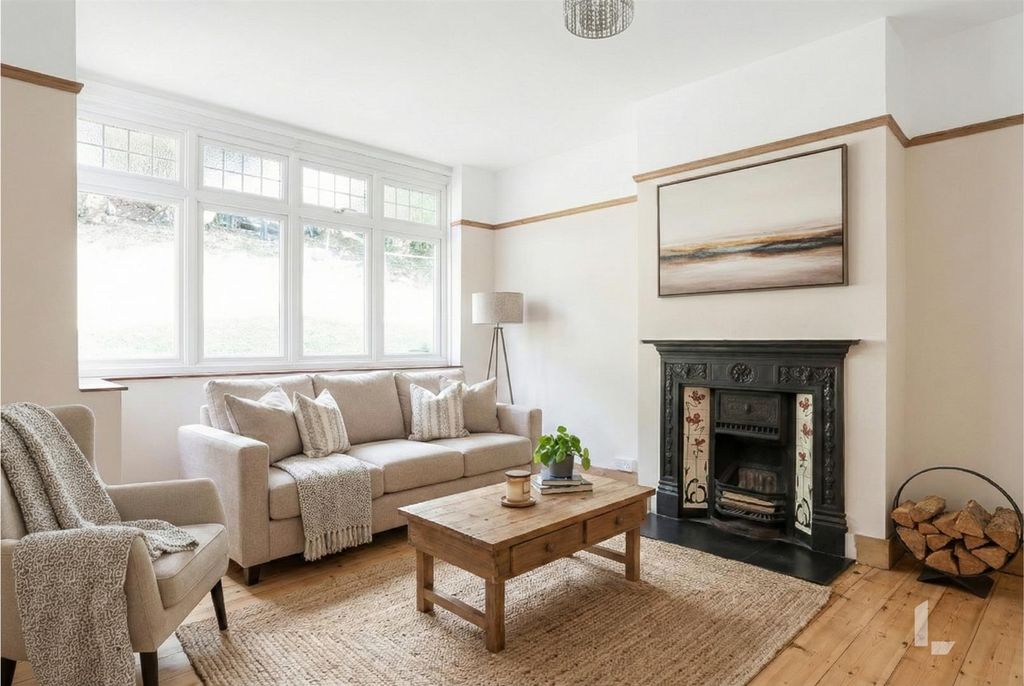 Property photo 2 of 22 Staged Reception Room