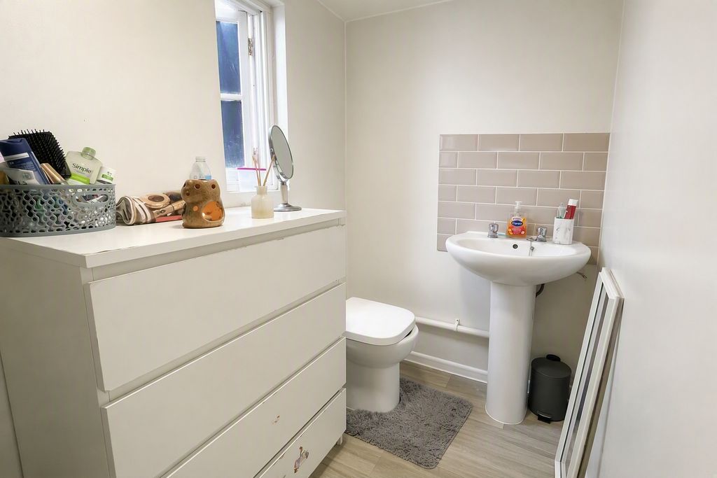Property photo 3 of 3