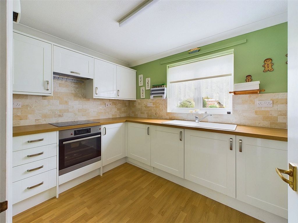 Property photo 2 of 11 Picture 2