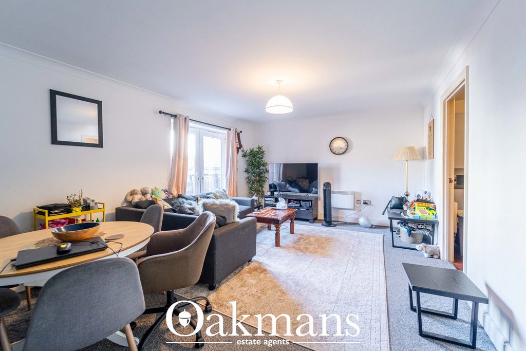 Property photo 3 of 14 Photograph