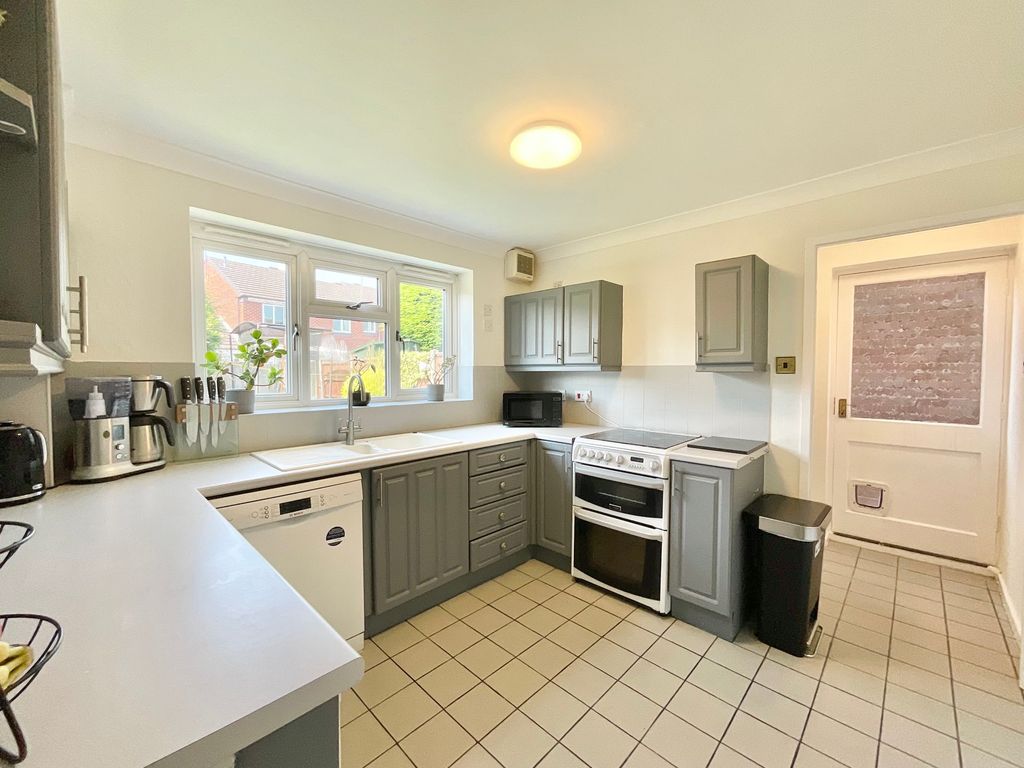Property photo 2 of 22