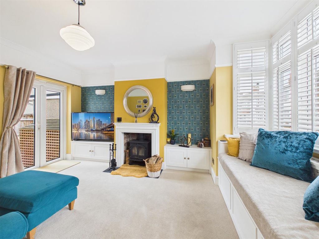 Property photo 3 of 23 Cam02435G0-Pr0224-Still001.Jpg