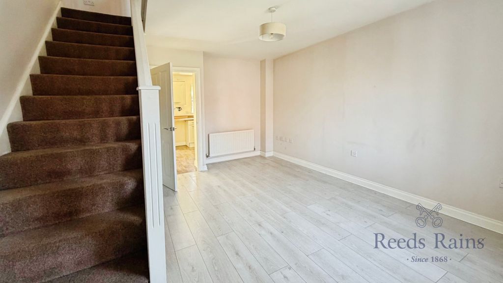 Property photo 2 of 11 Picture No. 14