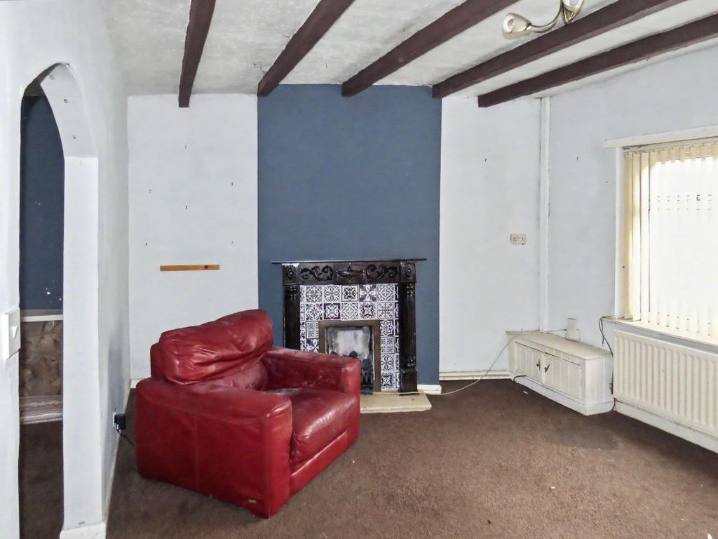Property photo 3 of 18