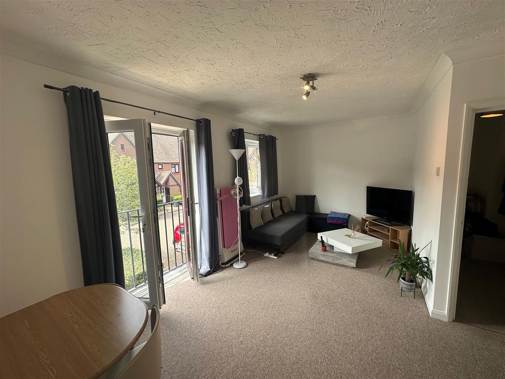 Property photo 2 of 8 1.Jpg