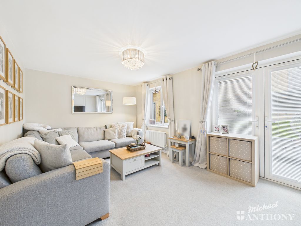 Property photo 3 of 20 Cam02773G0-Pr0368-Still003