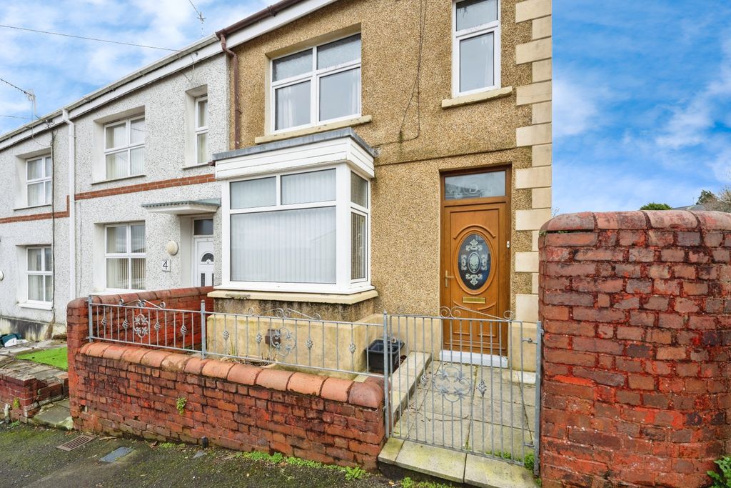 Property photo 1 of 15 Front View