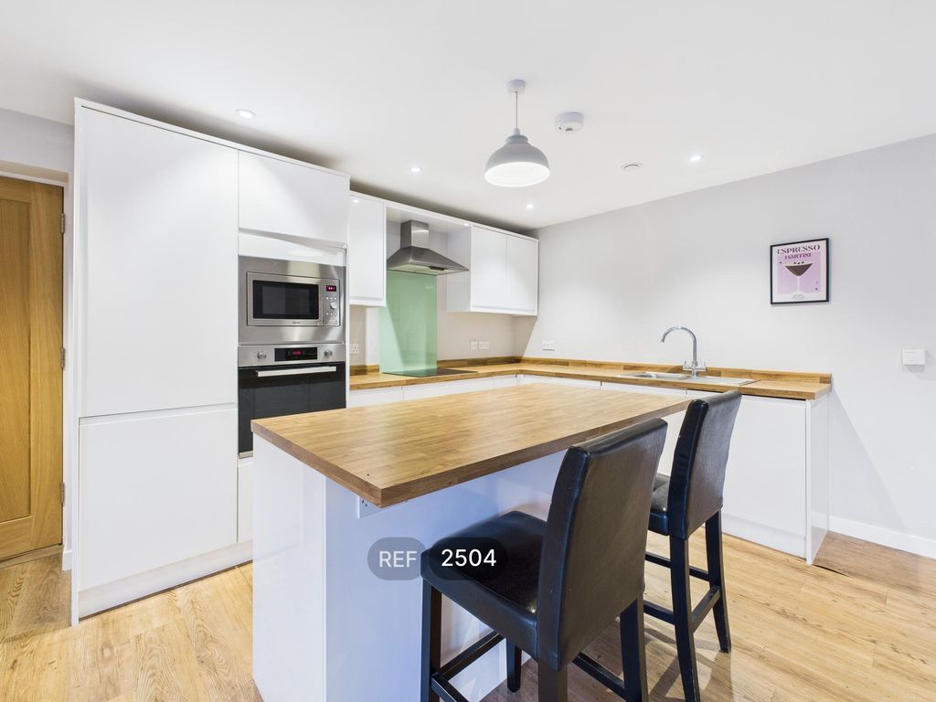 Property photo 3 of 22 Kitchen / Living Area