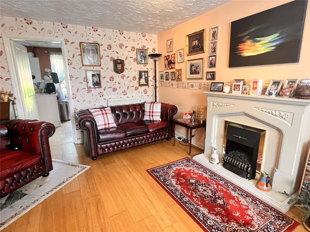 Property photo 2 of 14 Picture No. 18