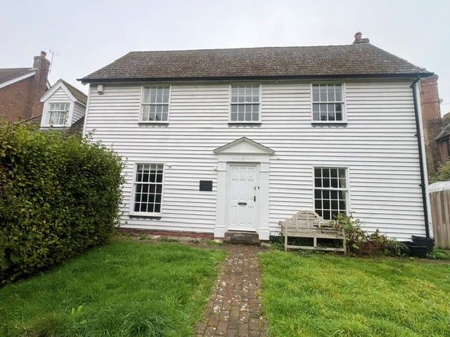 Property photo 1 of 16 Outside