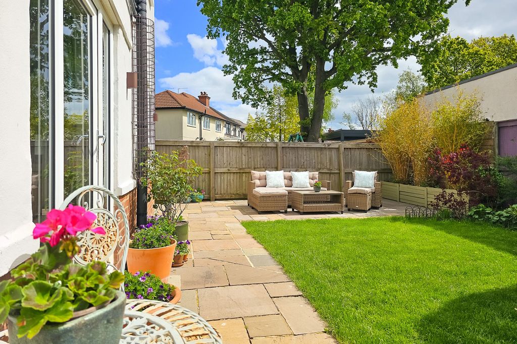 Property photo 3 of 22 18