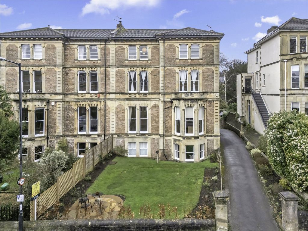 Property photo 1 of 17 Picture No. 52