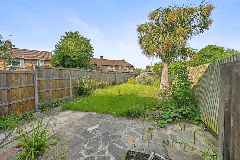 Property photo 3 of 12