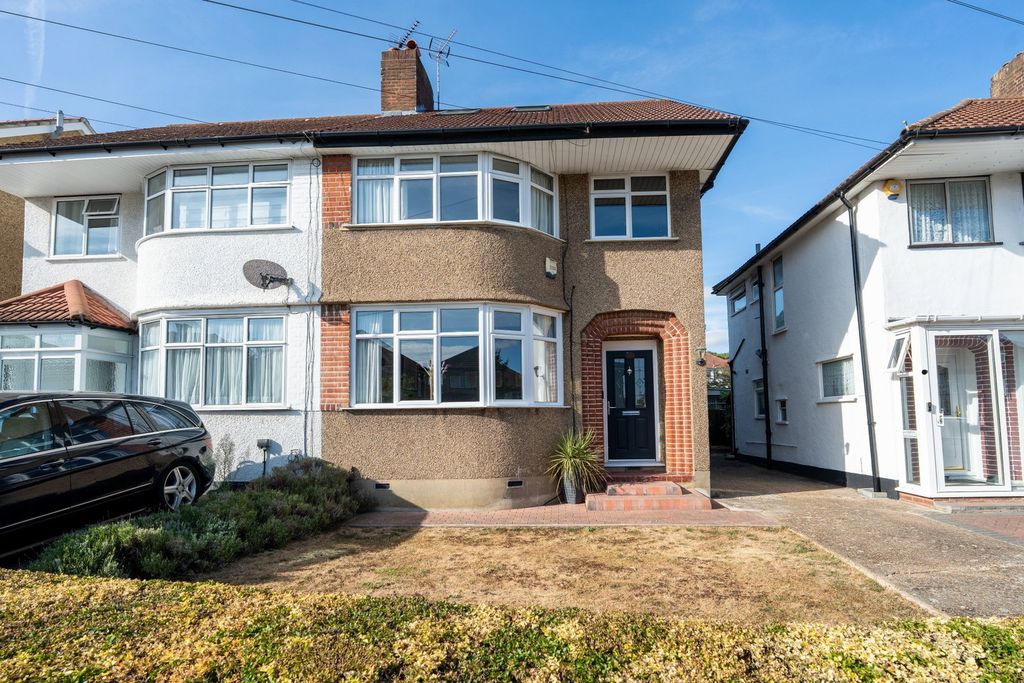 Property photo 1 of 24