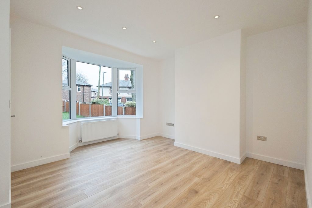 Property photo 2 of 17 Photo