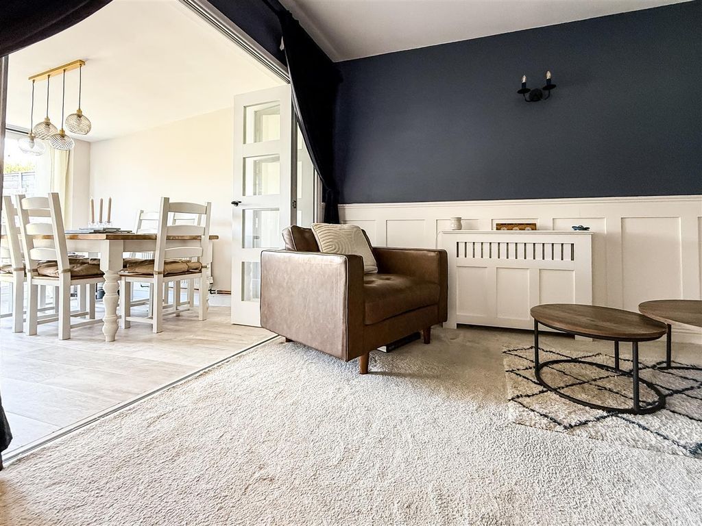 Property photo 3 of 17 B6.Jpg