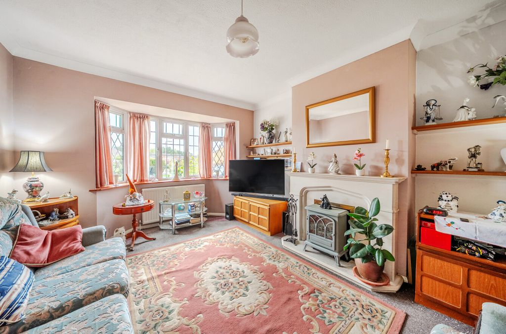 Property photo 2 of 12 1440362-7-69De8Fc...