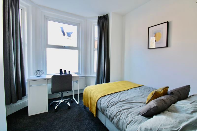 Property photo 1 of 6 Photo 2