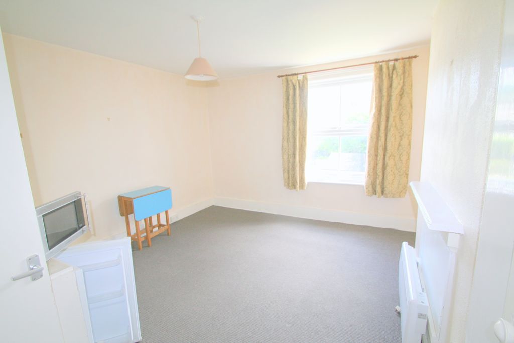 Property photo 2 of 4