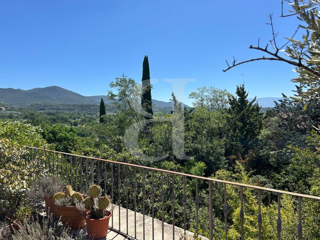 Property photo 1 of 31