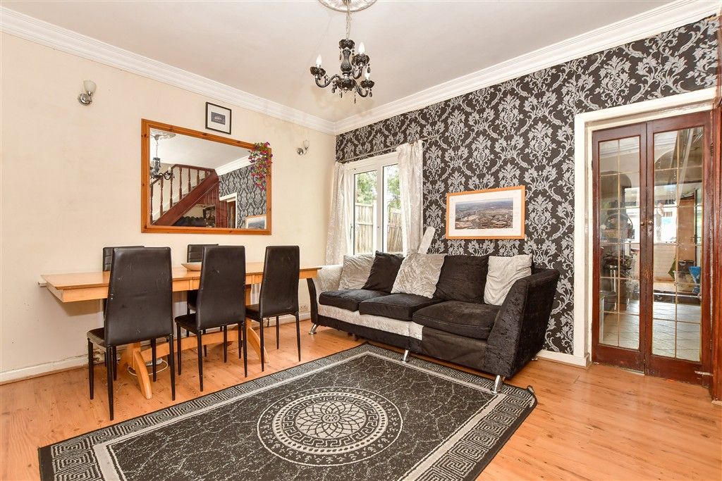 Property photo 3 of 12 Dining Area