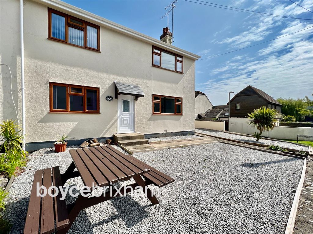 Property photo 1 of 11 Frontwm.Jpg