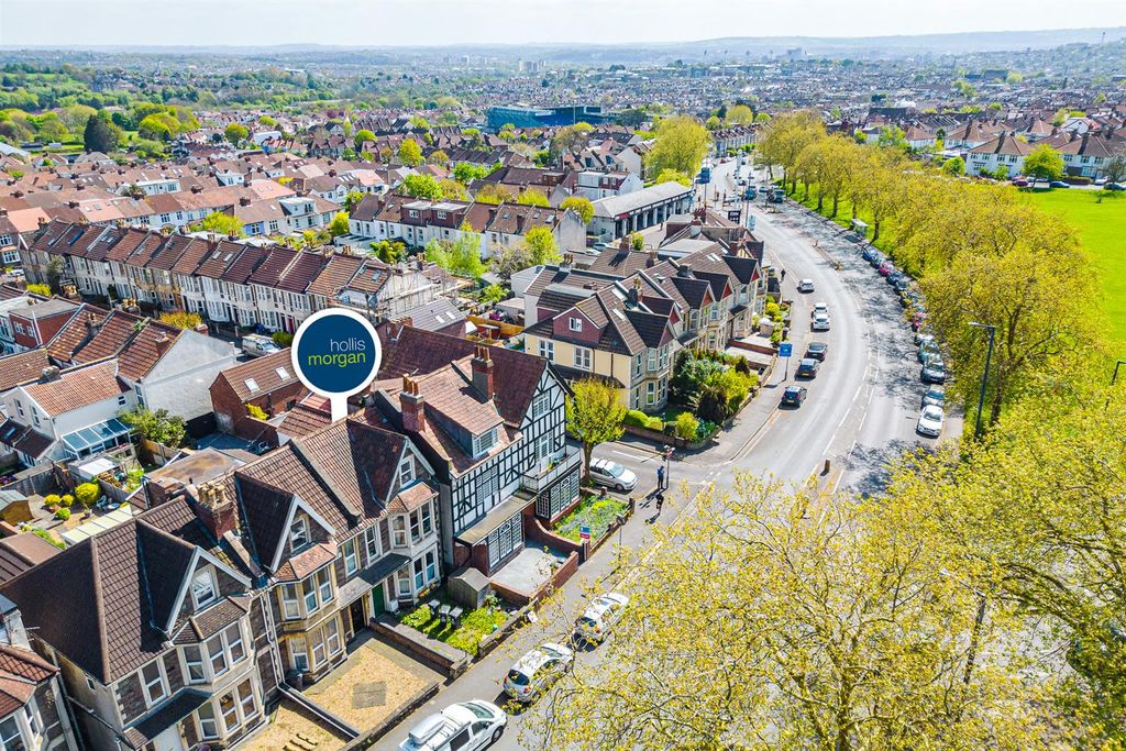 Property photo 3 of 33 589 Gloucester Road, Horfield, Bristol Bs7 0Bw | F