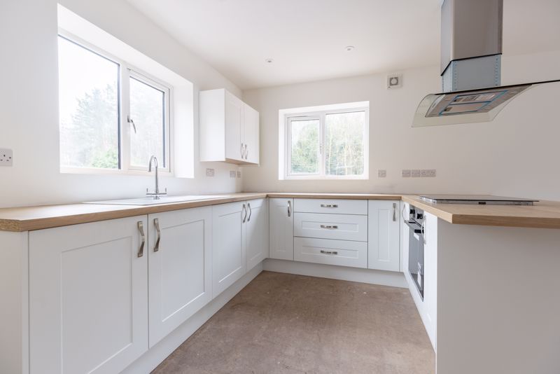 Property photo 3 of 22 Photo 21