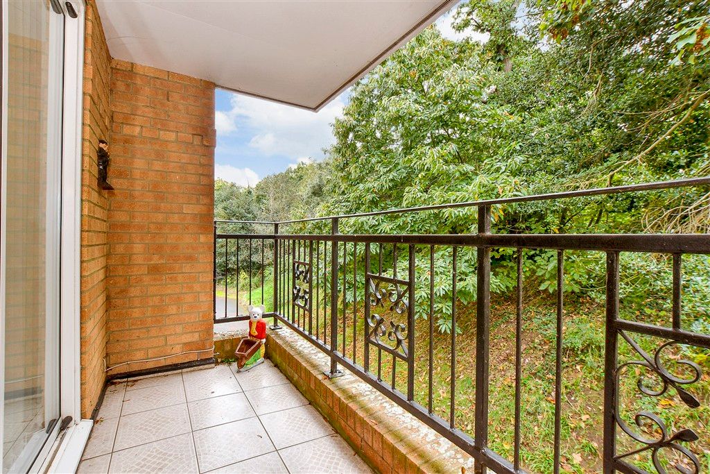 Property photo 3 of 12 Balcony / Terrace