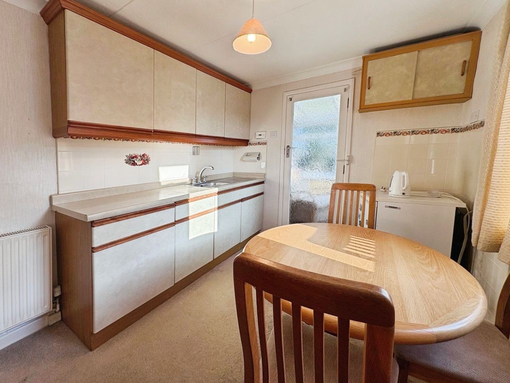 Property photo 3 of 25 4896826