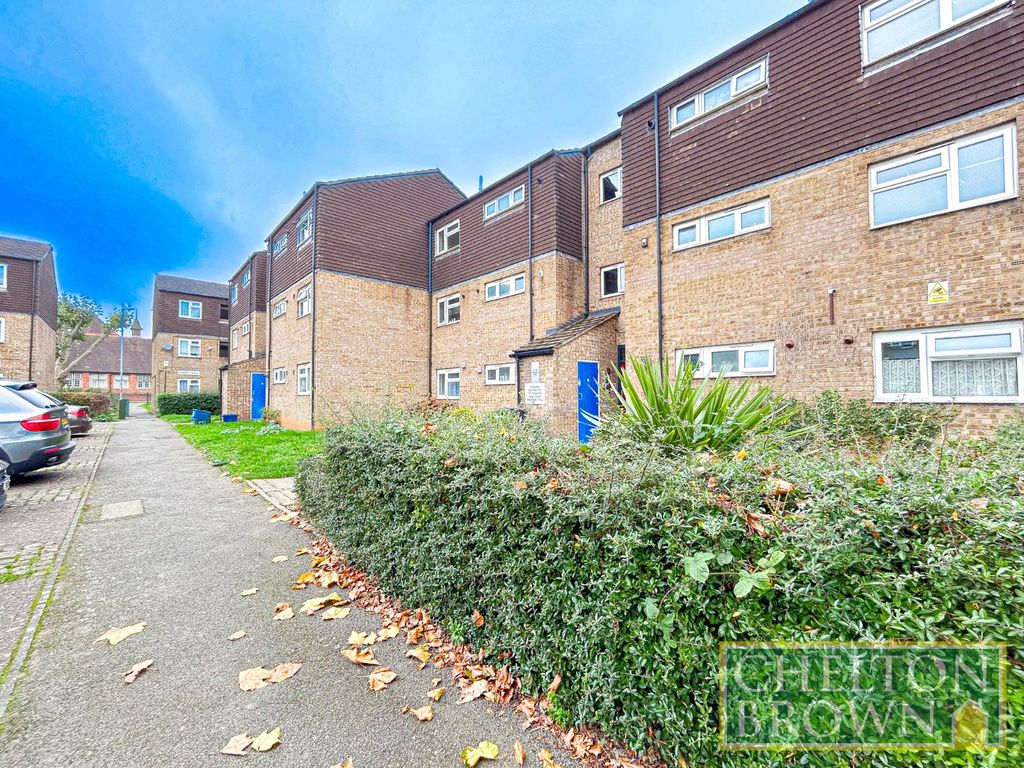 Property photo 1 of 17 Front External