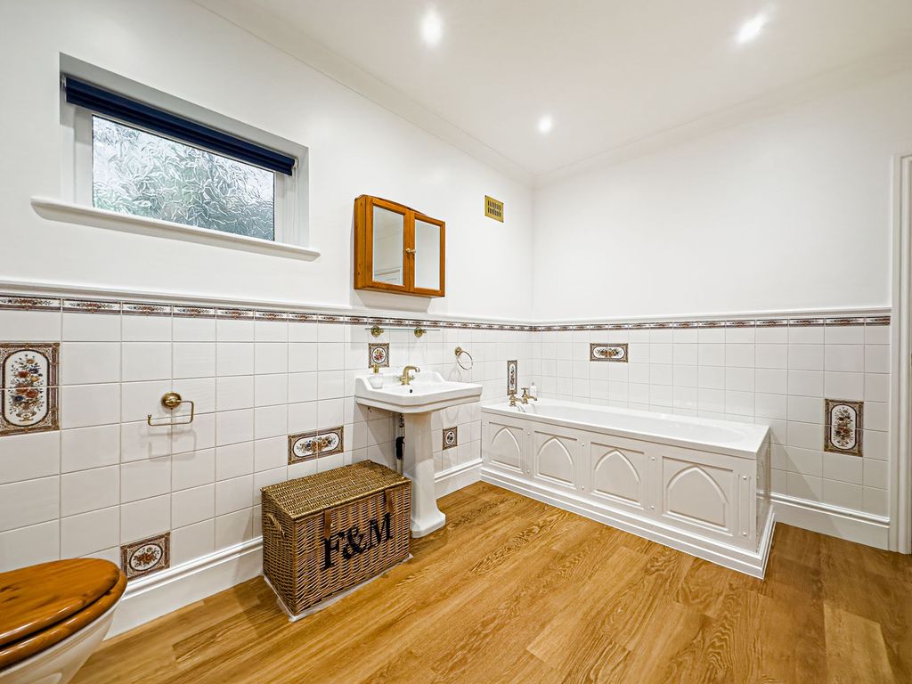 Additional image 30 of 4 bed detached bungalow for saleDawstone Road, Wirral CH60