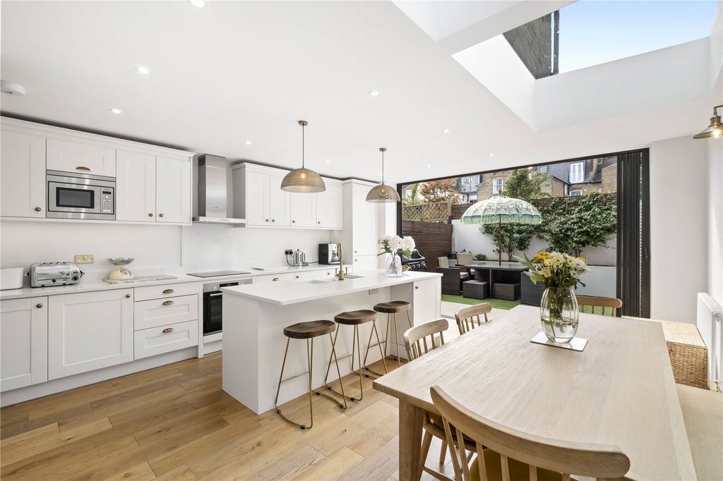 Property photo 1 of 16 Kitchen