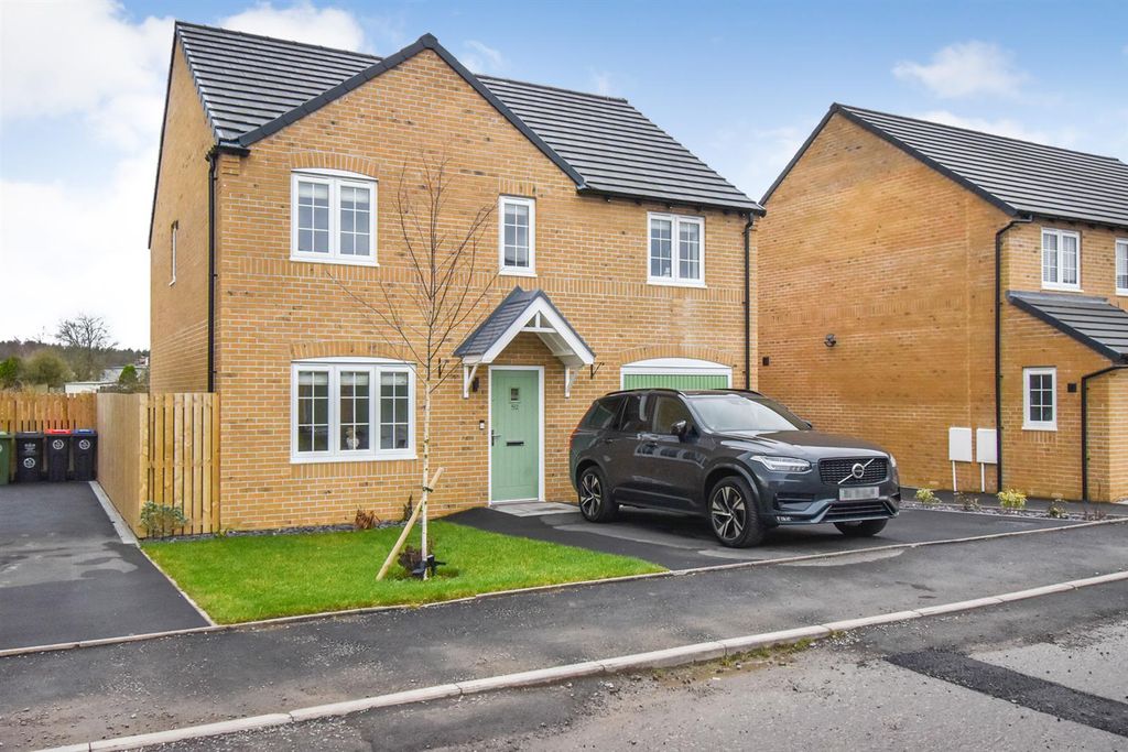 Property photo 1 of 24