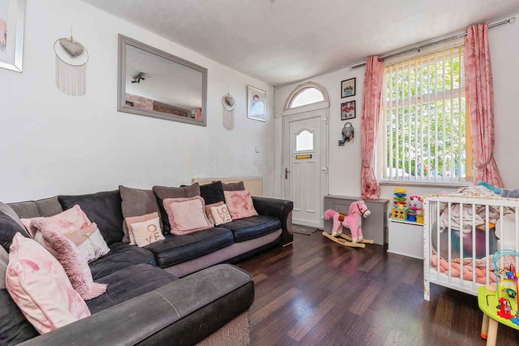 Property photo 2 of 14