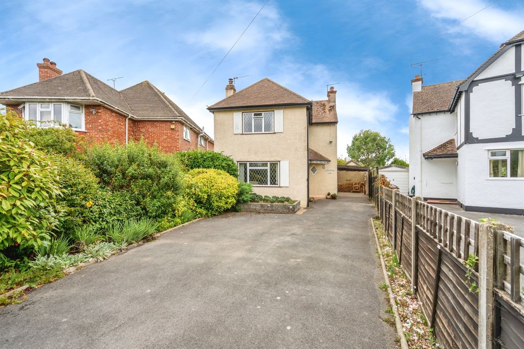 Property photo 1 of 17