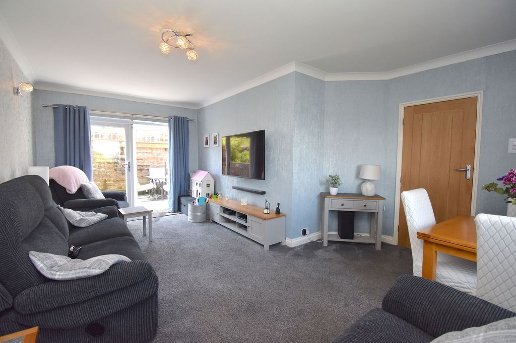 Property photo 3 of 30
