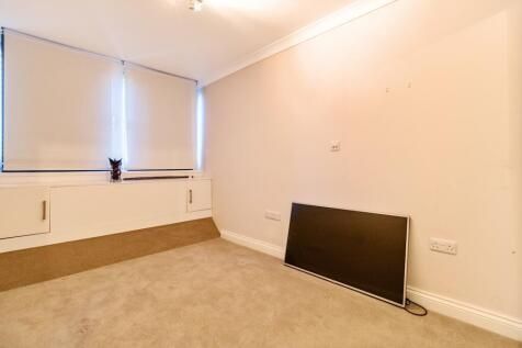 Property photo 2 of 12 85138_Flat_Parson_Street_Hendon_London_Nw4_1Qy_2S_Img_08_0000_Max_476x317