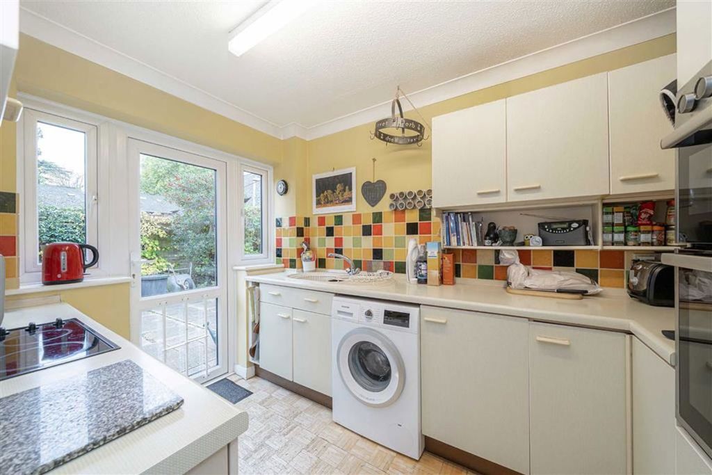 Property photo 3 of 6