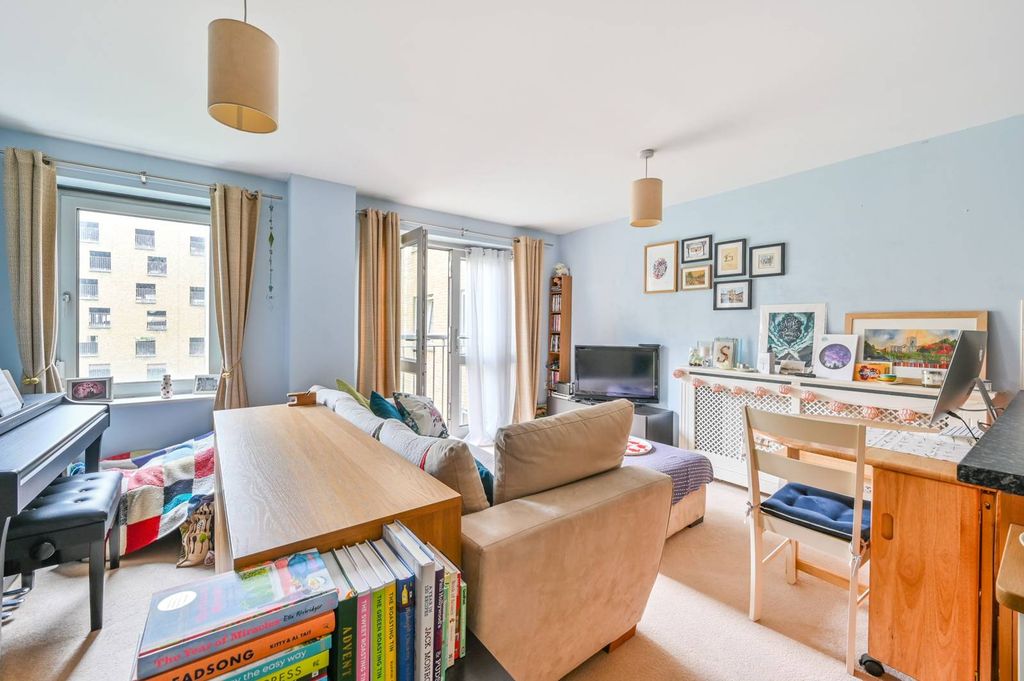 Property photo 2 of 7