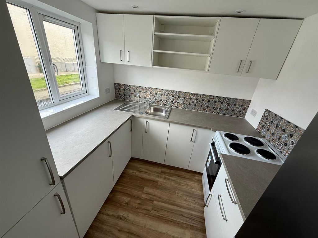 Property photo 3 of 8 Cf1Abe11-Cf38-47d7-8Cab-A84Ea473Df73.Jpeg